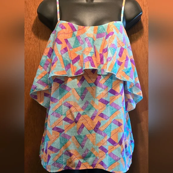 Charlotte Russe Colorful Flirty Geometric Women's Top SzS - Picture 2 of 7